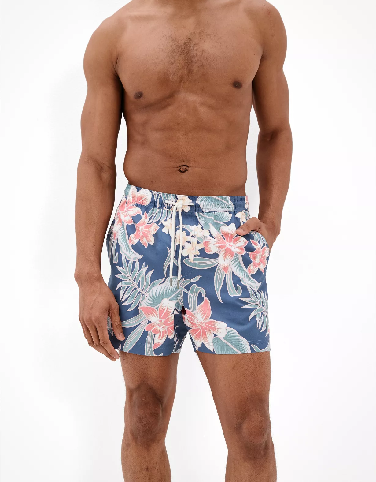 AE 5.5" Floral Swim Trunk 1 AE 5.5" Floral Swim Trunk