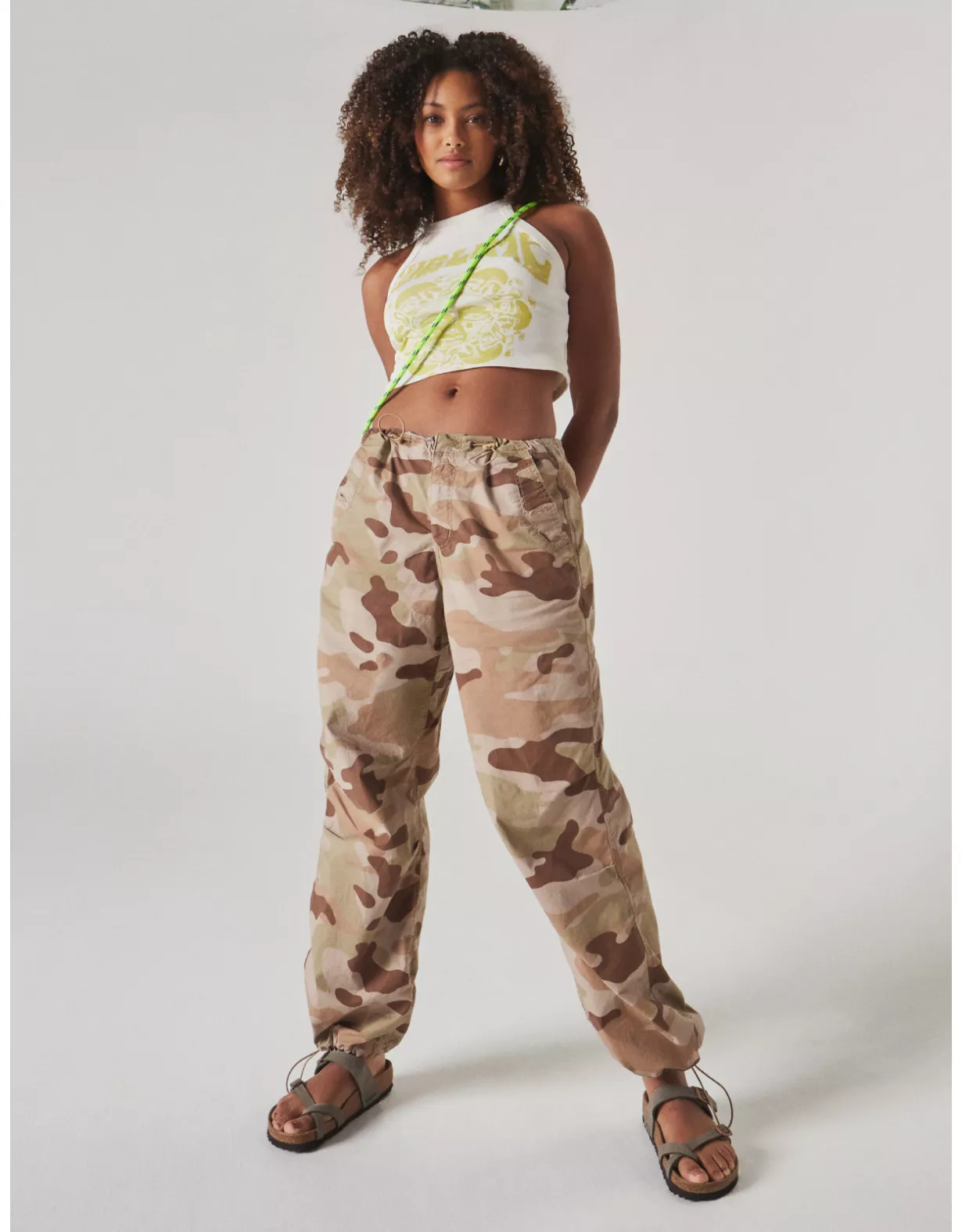 AE Snappy Stretch High-Waisted Parachute Pant 1 AE Snappy Stretch High-Waisted Parachute Pant