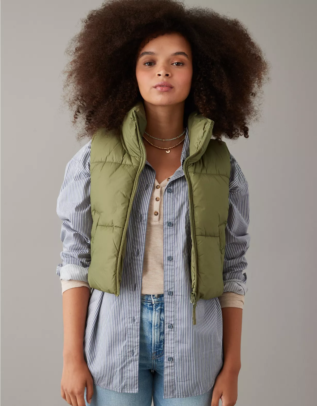 AE Cropped Puffer Vest 1 AE Cropped Puffer Vest