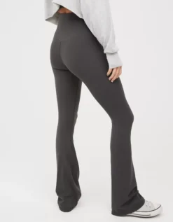 OFFLINE By Aerie Real Me Xtra Bootcut Legging 5 OFFLINE By Aerie Real Me Xtra Bootcut Legging -Soft Leaf 0449 5962 005 ob