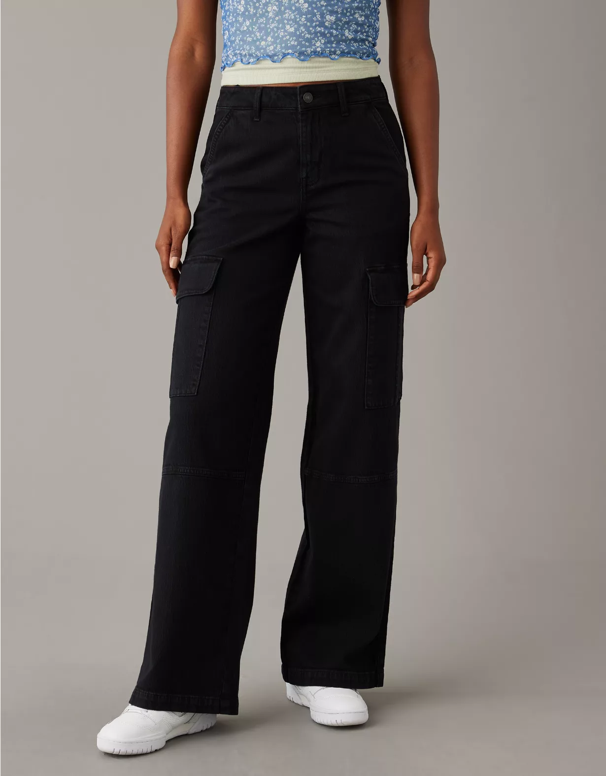 AE Stretch Super High-Waisted Baggy Wide-Leg Cargo Pant 1 AE Stretch Super High-Waisted Baggy Wide-Leg Cargo Pant