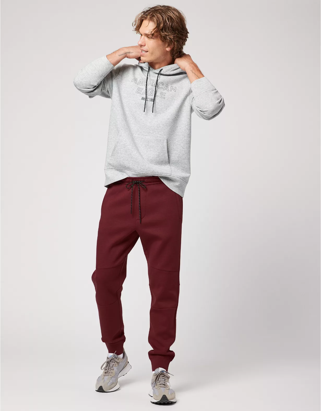 AE 24/7 Jogger 1 AE 24/7 Jogger