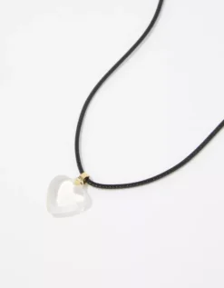Aerie String And Heart Necklace 5 Aerie String And Heart Necklace -Soft Leaf 1498 8815 900 b