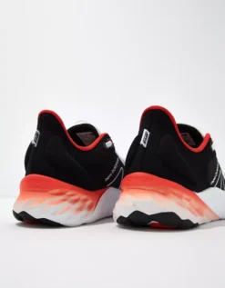 New Balance Men's Fresh Foam Roav V2 Sneaker -Soft Leaf 7213 7253 100 d1