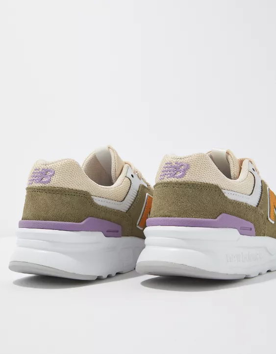 New Balance Women's 997H Sneaker 3 New Balance Women's 997H Sneaker - Image 3